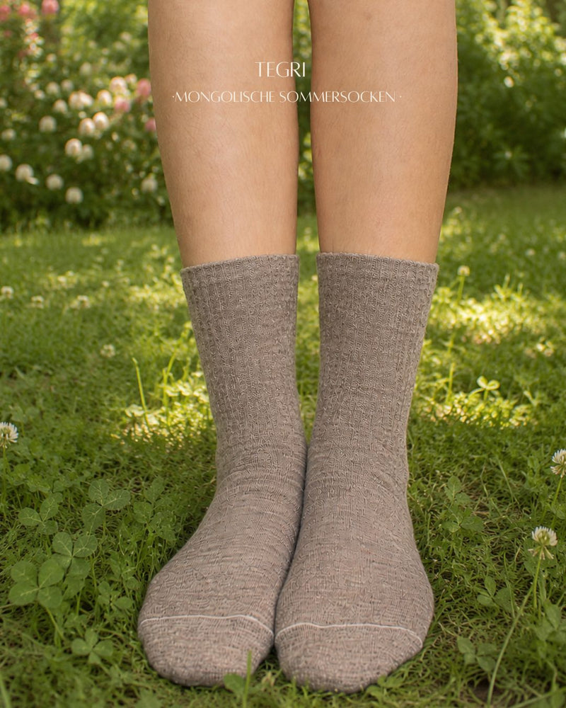 Wollsocken, Comfort Fit Lang, Mongolische Wolle, Naturgrau, Sommersocke, von vorne