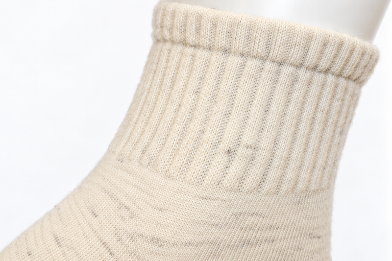 Mongolische Wollsocke, Midi, Regular Fit, Naturweiß